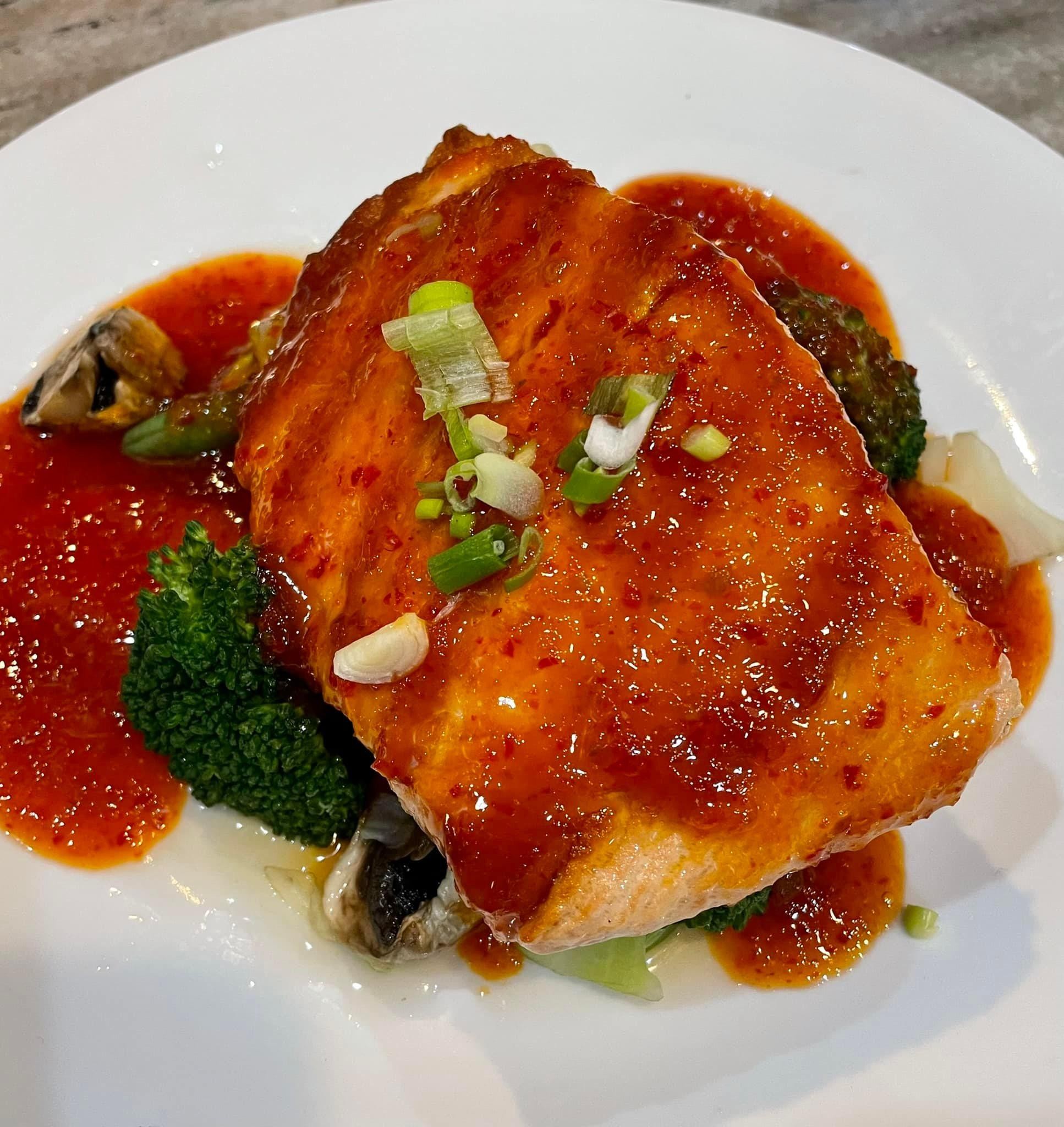 SWEET CHILI SALMON