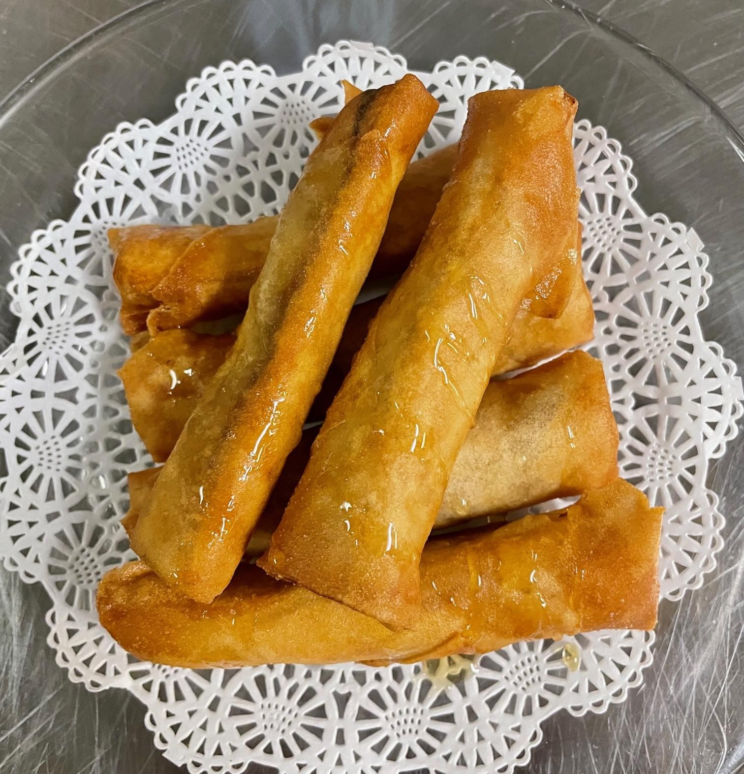 Banana spring roll