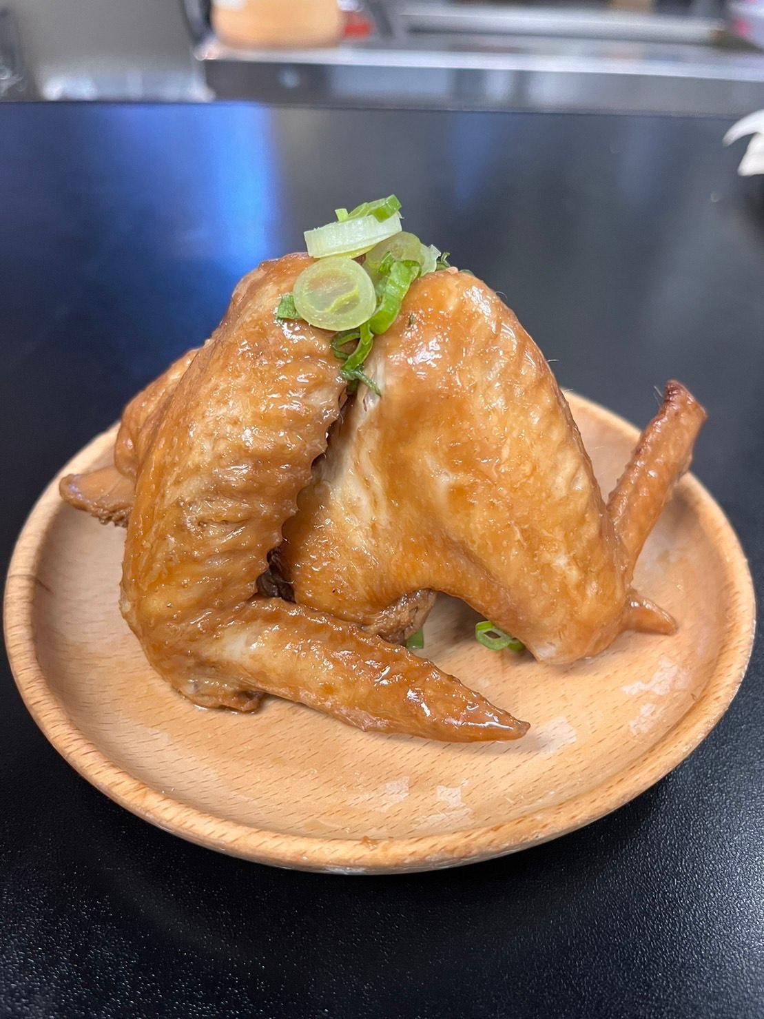 Taiwanese Braised Chicken Wings