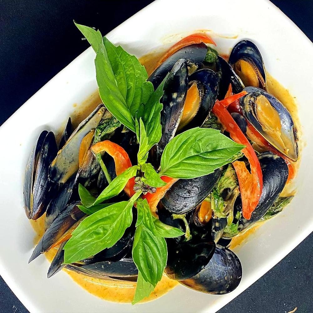 Mussels Red Curry