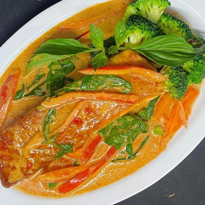 Salmon Red Curry