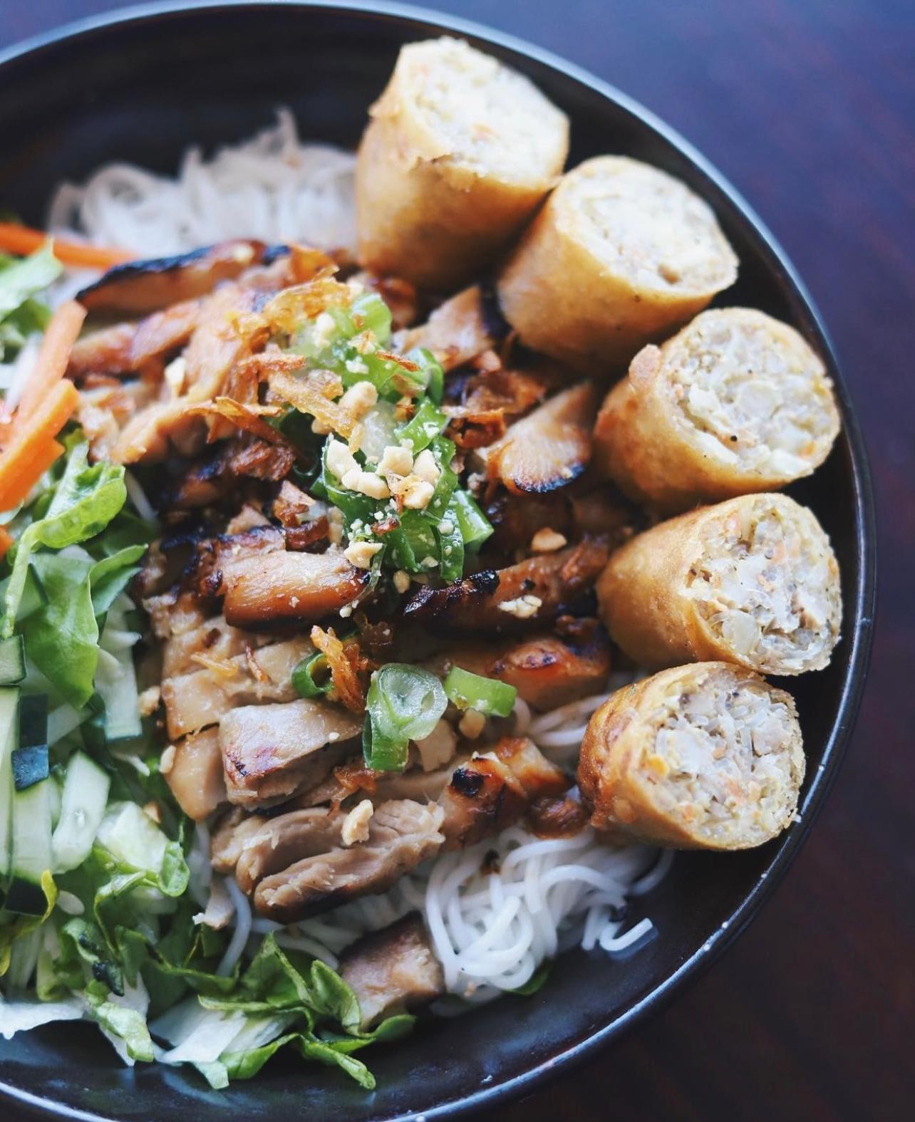 Vermicelli Bowl with Egg Roll