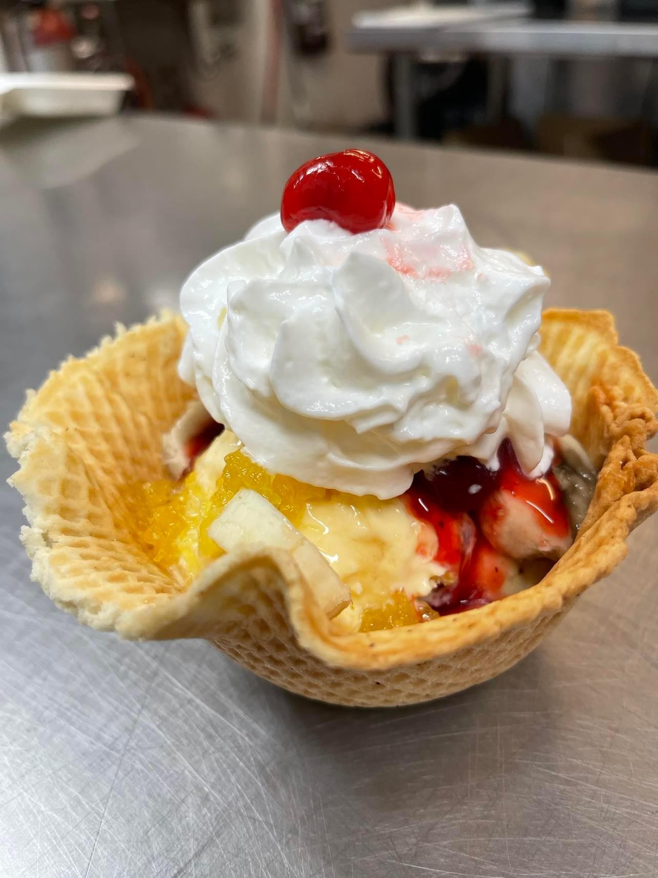 Waffle Bowl Banana Split