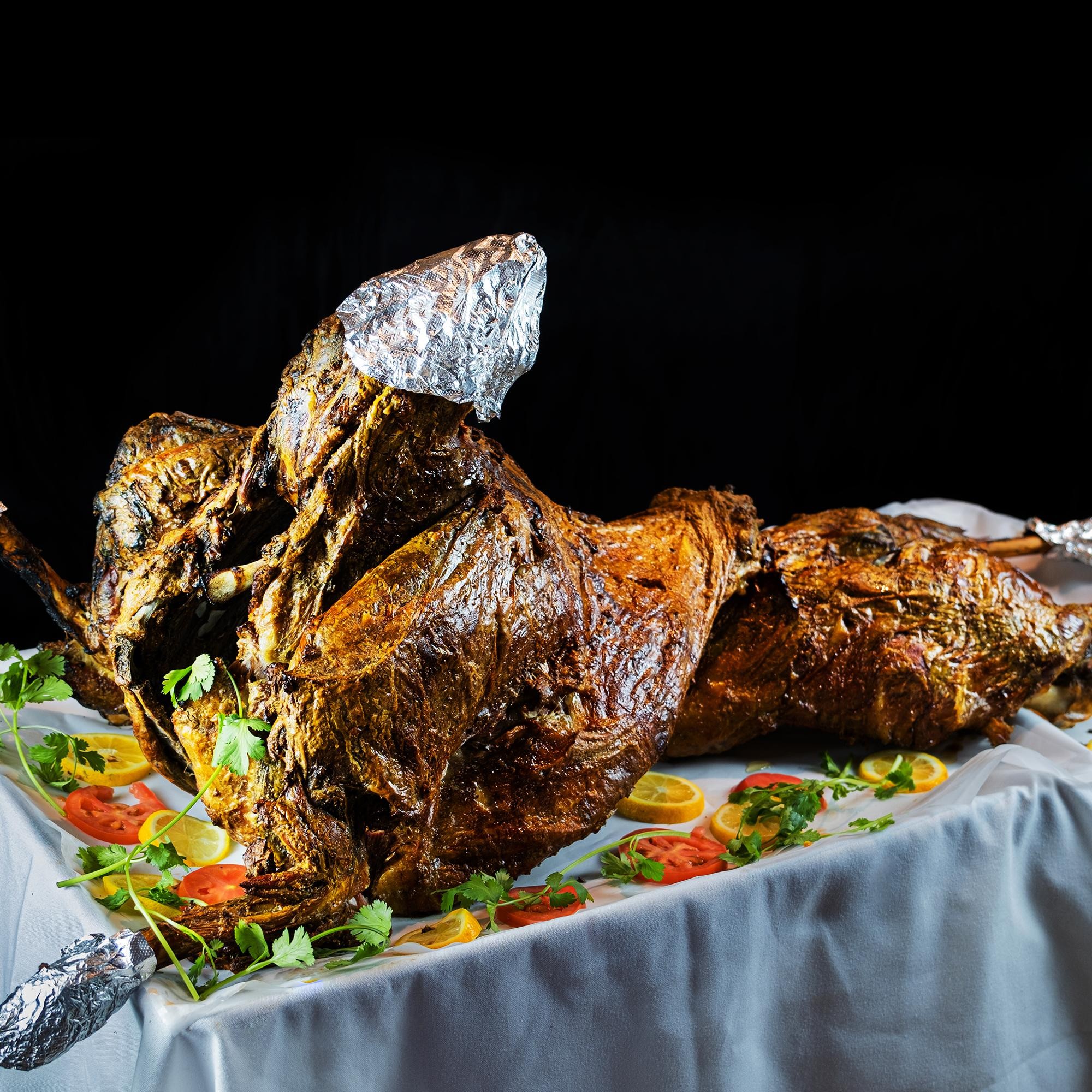 Roasted Whole Lamb (Advance booking required) 烤全羊