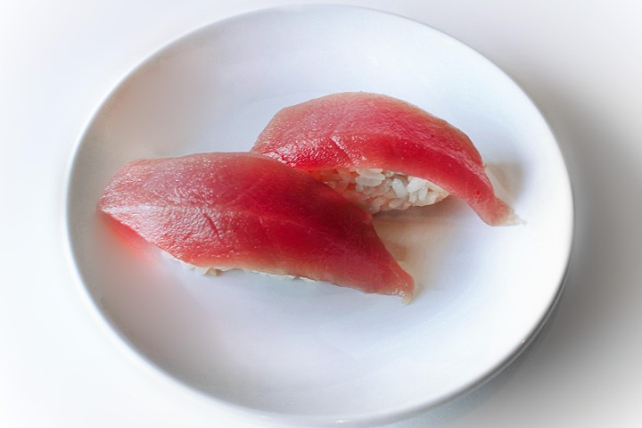 Tuna Nigiri