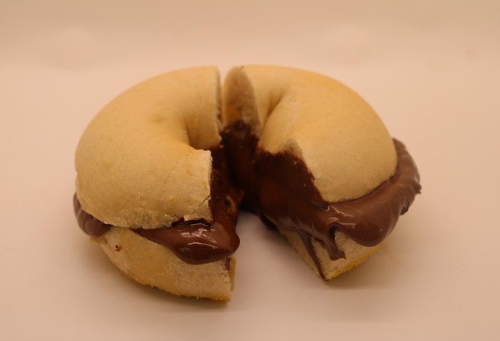 BAGEL W/ NUTELLA