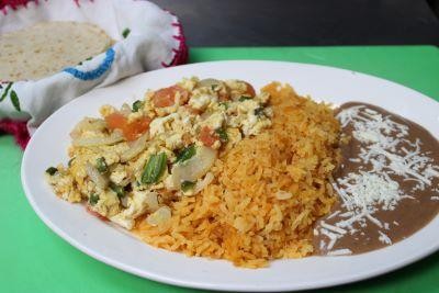 Huevos a la Mexicana con Arroz Frijoles y Torillas (Mexican Eggs with Rice Beans and Torillas)