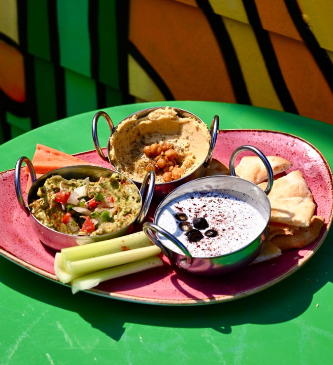 Hummus Plate