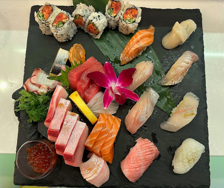 Sushi, Sashimi, Roll Combo (Regular)