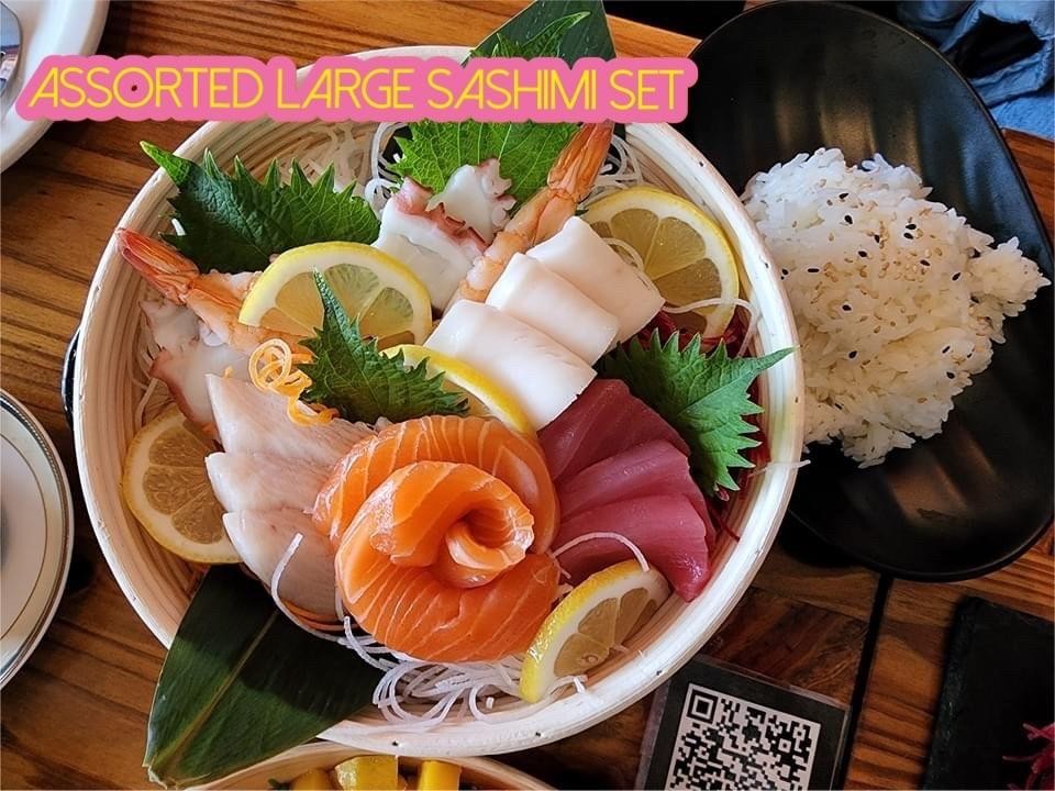 Large Assorted Sashimi Set