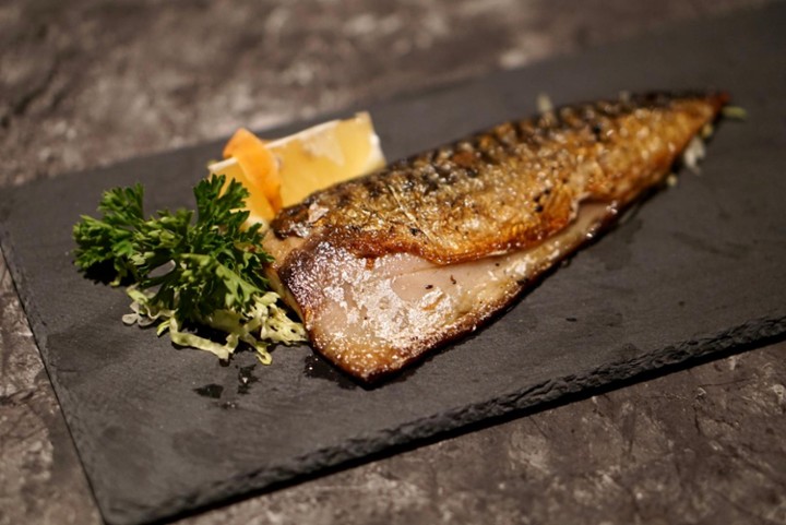 grilled salted mackerel