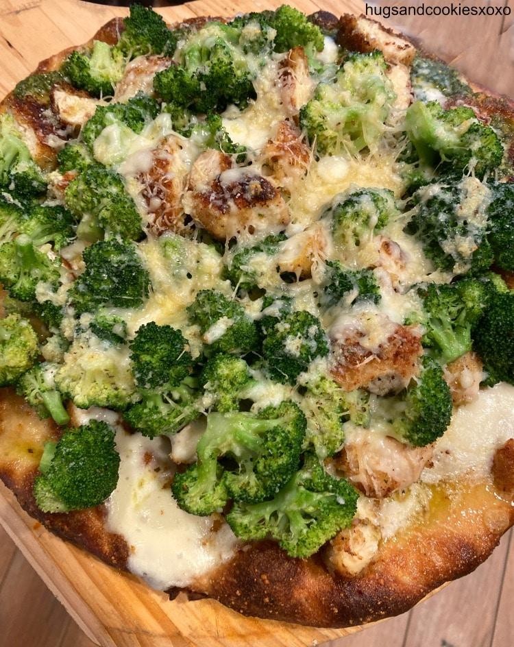 18" Chicken & Broccoli