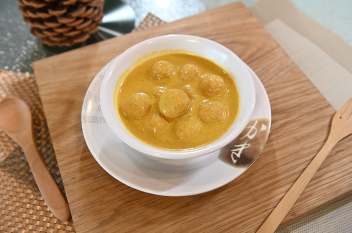 CURRY FISH BALL 咖喱鱼蛋