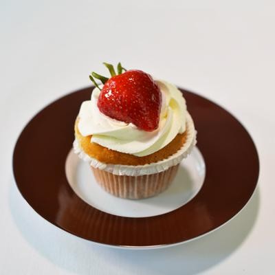 Strawberries & Champagne - Box of Two Cupcakes
