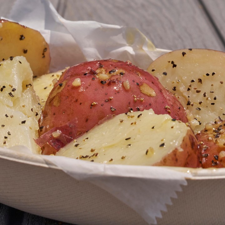 Steamed red potatoes(1Lb)