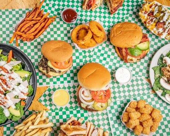 Combo Fries + Onion Ring Basket