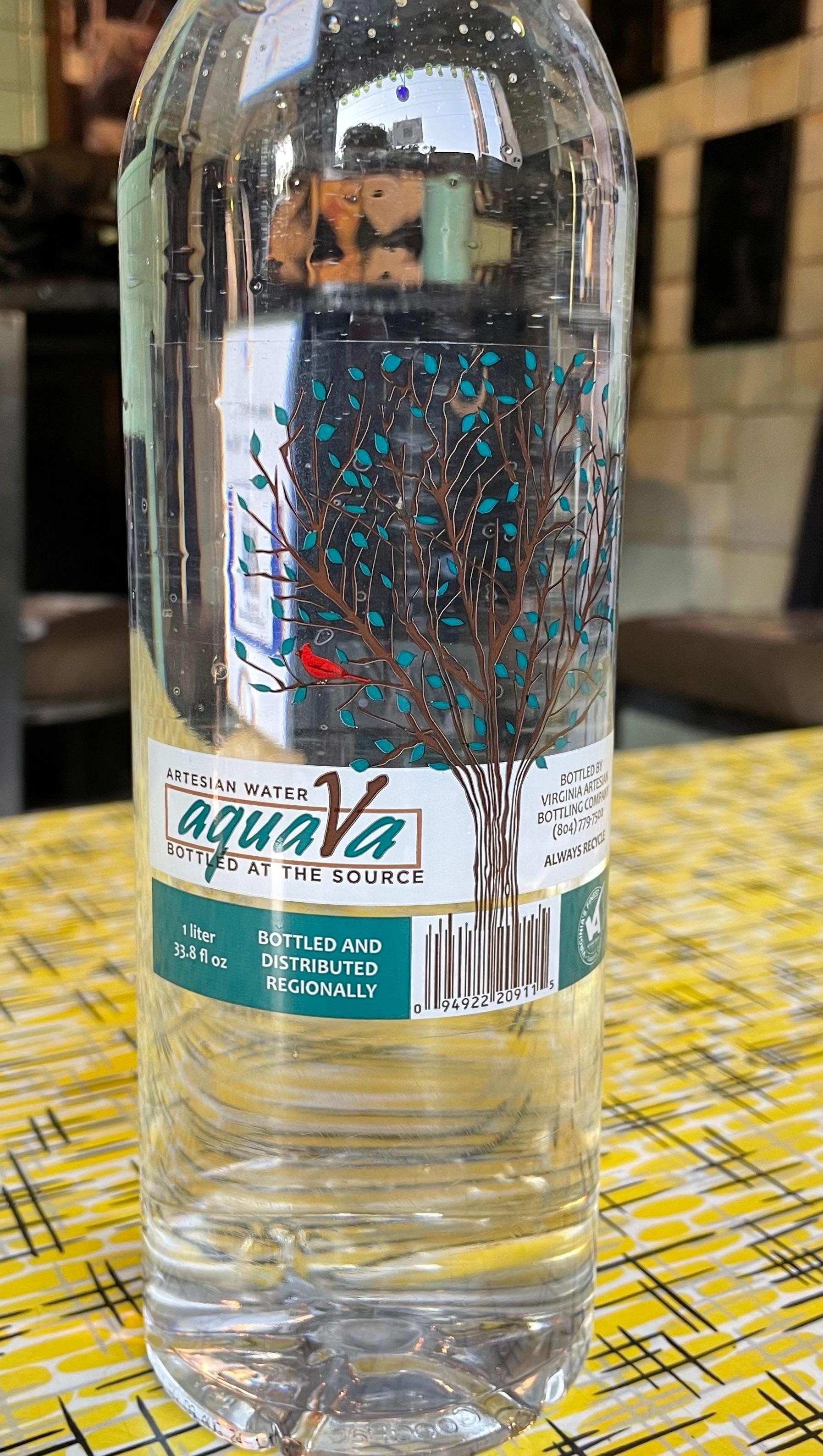AquaVA Artesian Water (1L)