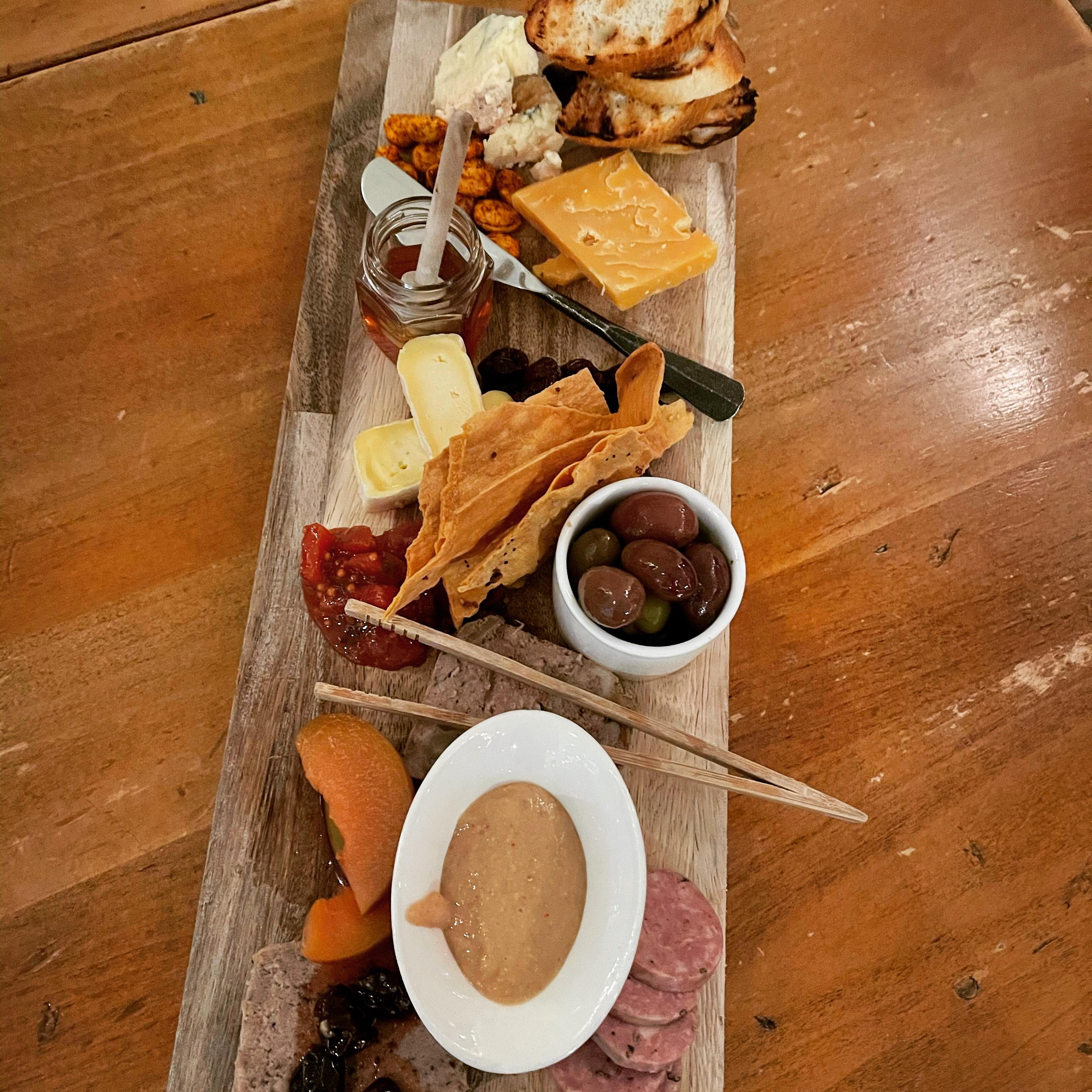 Master Board for 4-6 - Charcuterie and Cheese