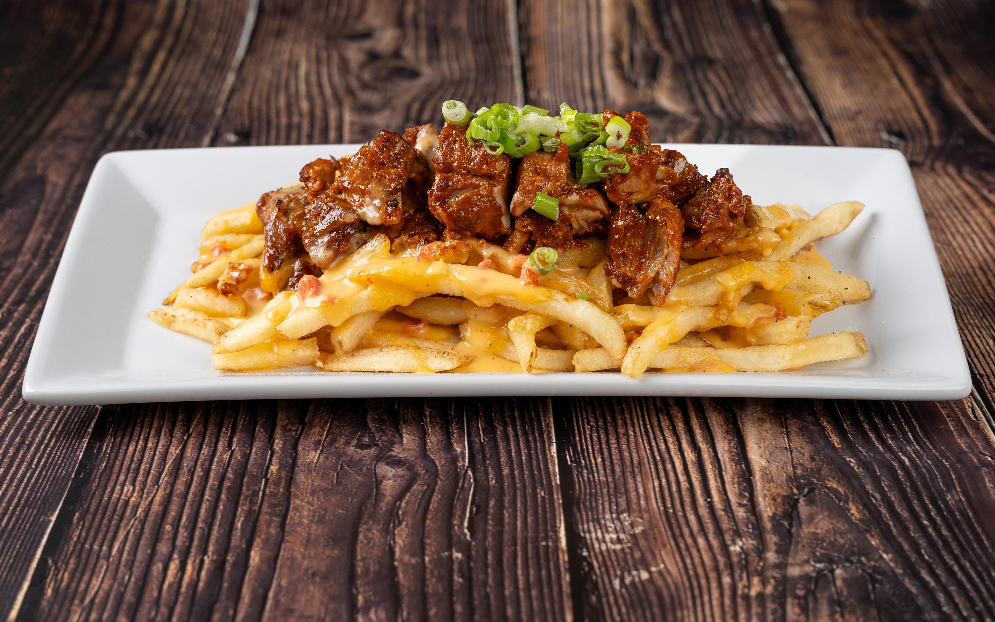 Jazzy Cheese Fries with Chopped Ribs