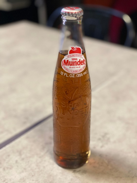 Mundet Apple soda