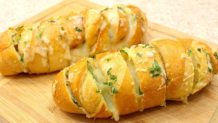 Garlic Bread | Pao de Alho Caseiro
