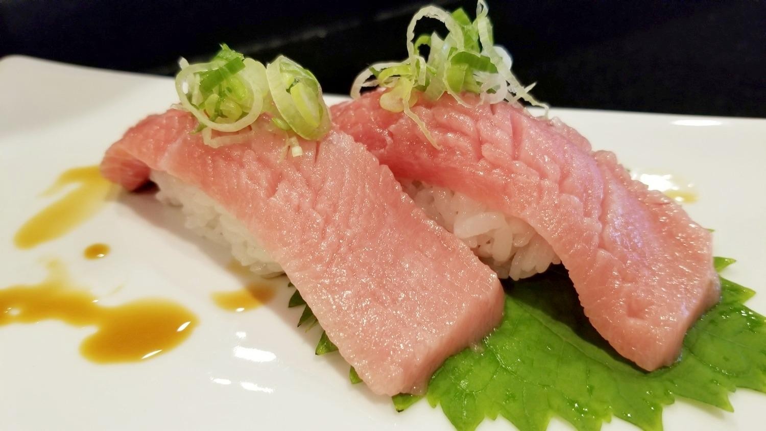 Otoro Sushi (2pcs)