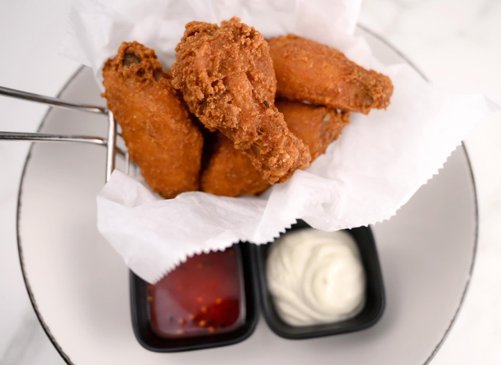 CHICKEN WINGS (6)