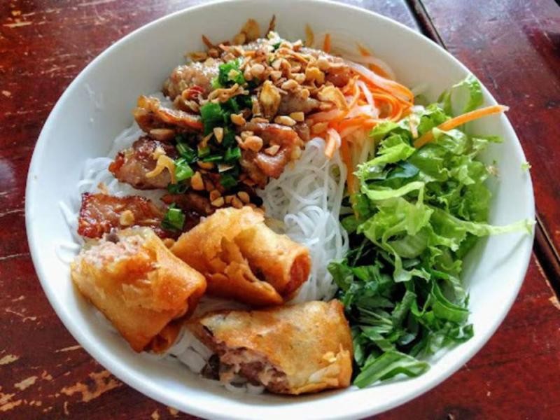 GRILLED BEEF VERMICELLI