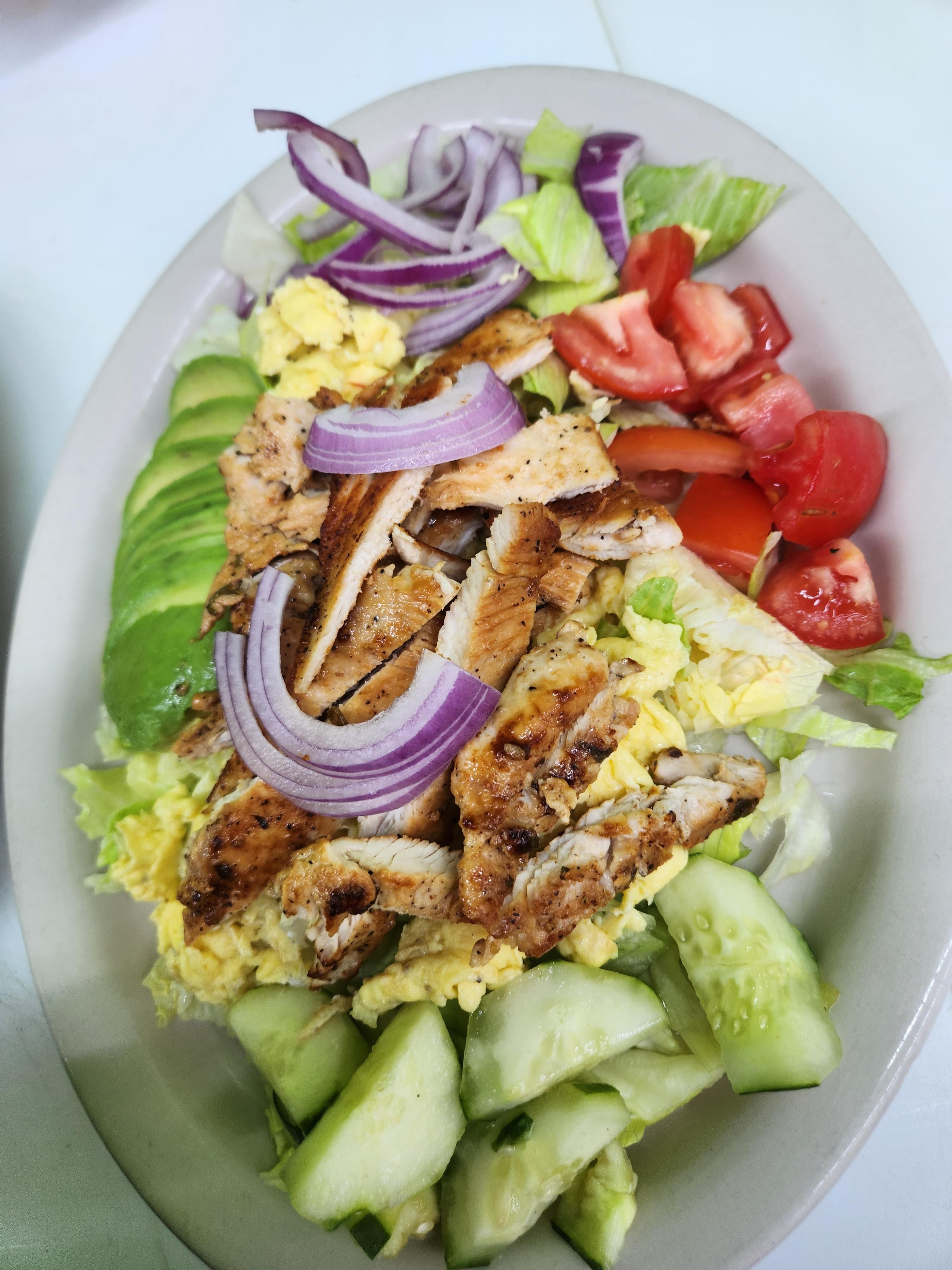 Grilled chicken salad lg