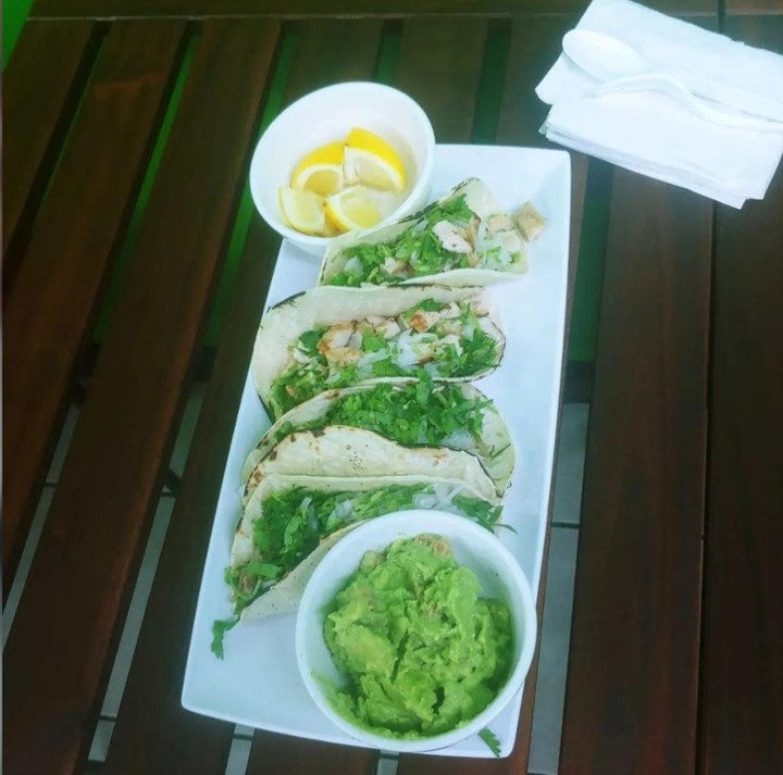 Chicken tacos (4pcs)