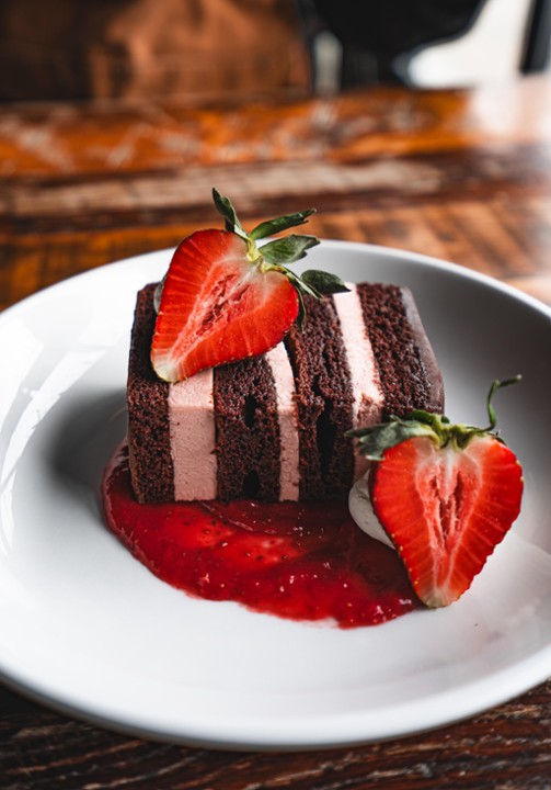 Strawberry Chocolate Cake