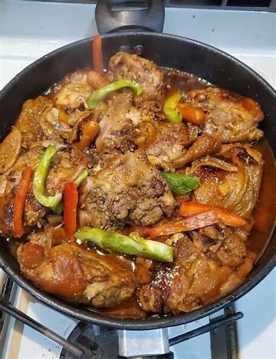 Pollo Guisado/ Chicken Stew