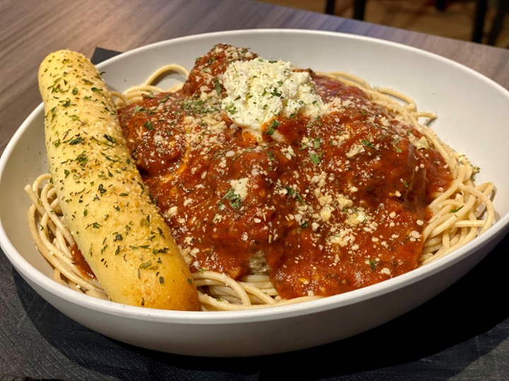 Spaghetti & Meatballs