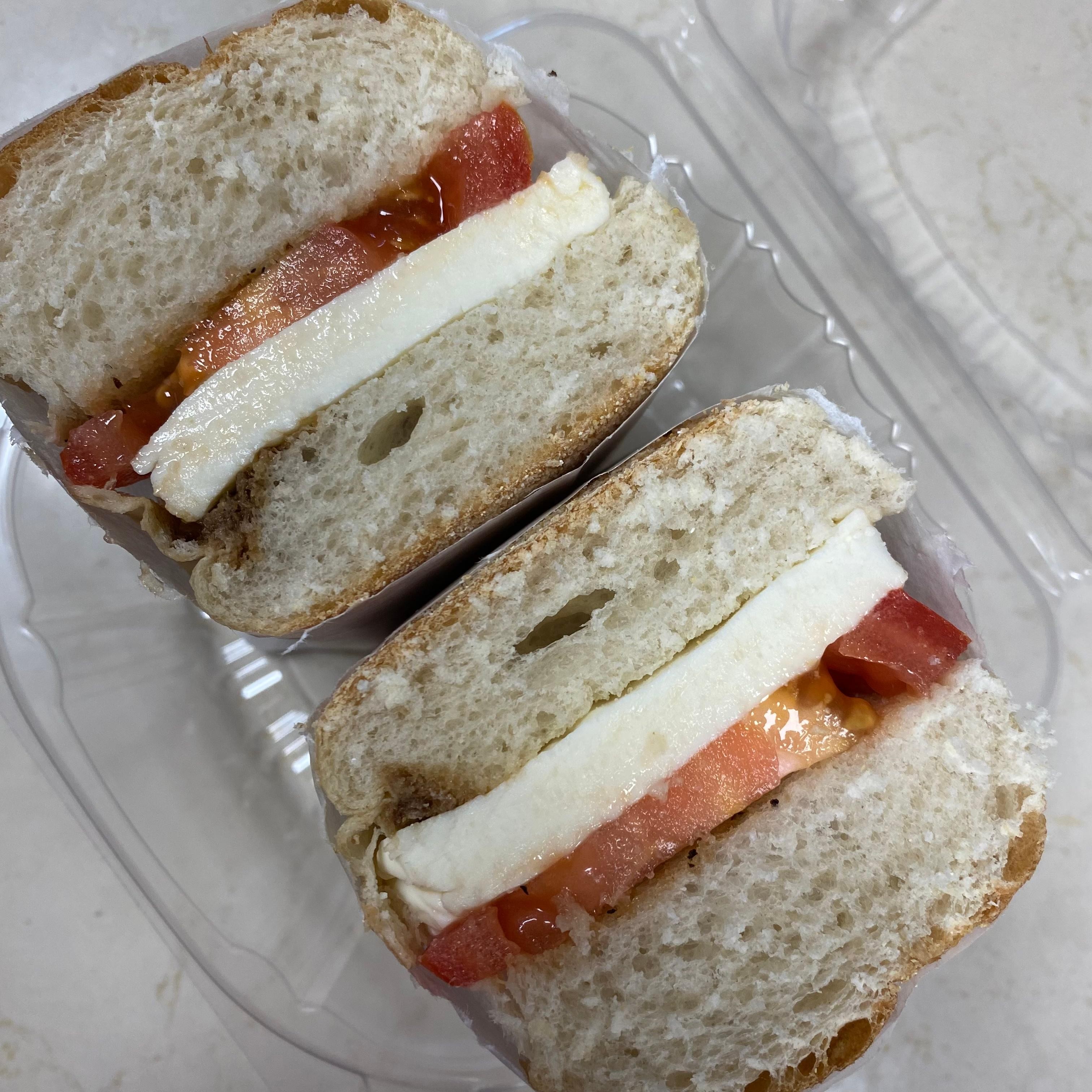 Tomato Mozzarella Sandwich