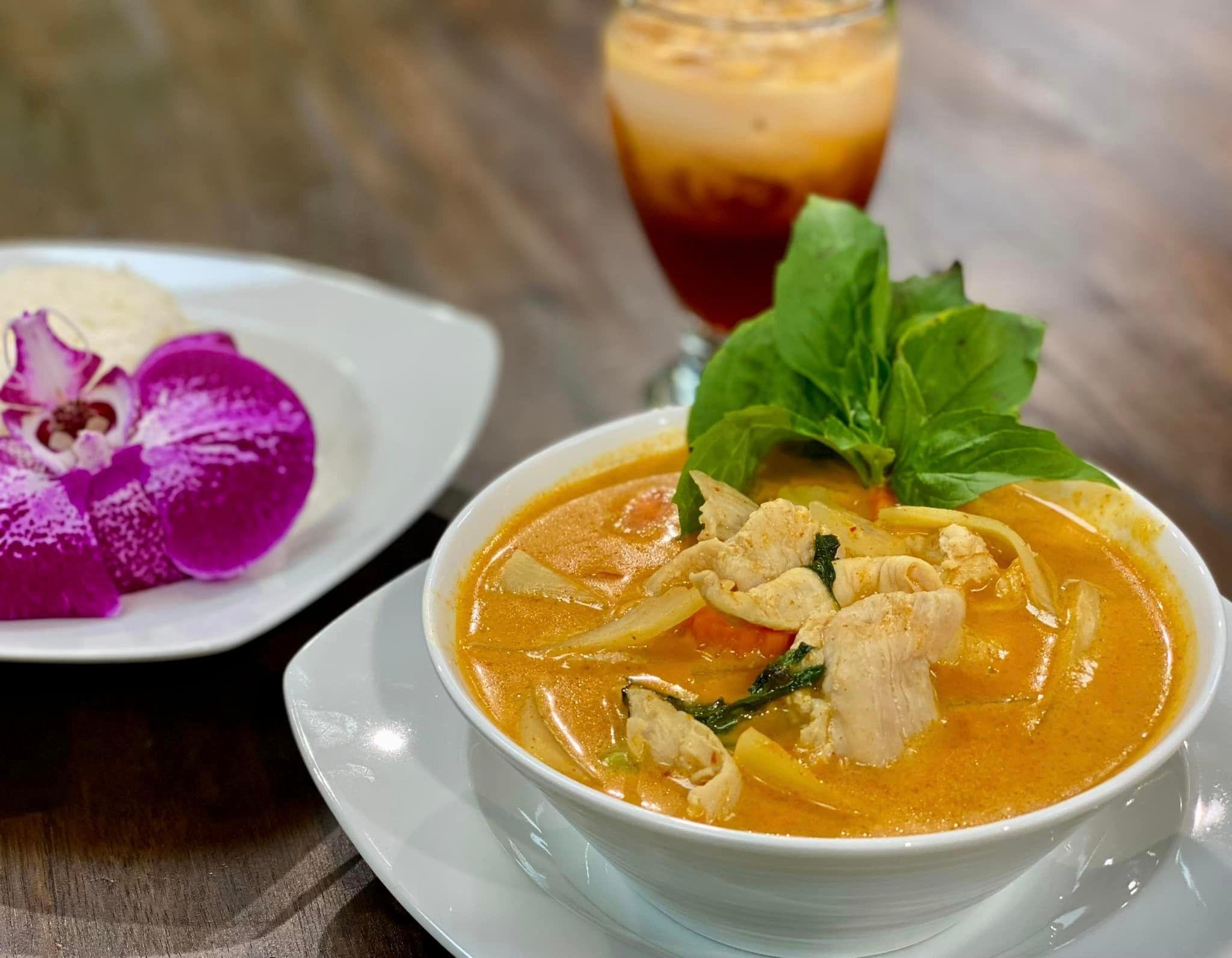 42 Red Curry