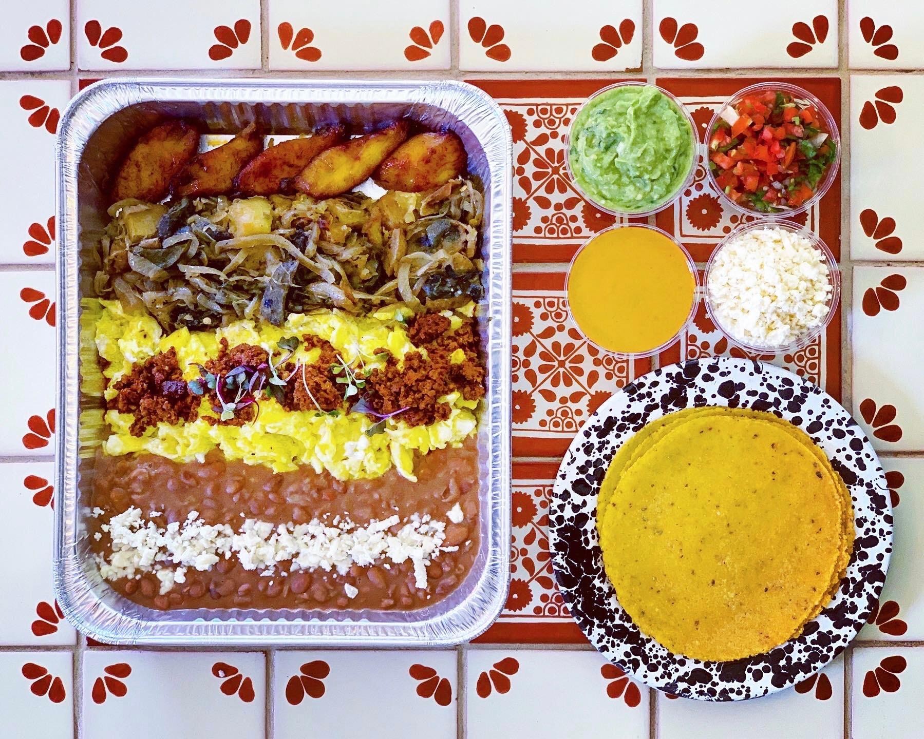 BRUNCH FAMILY MEAL