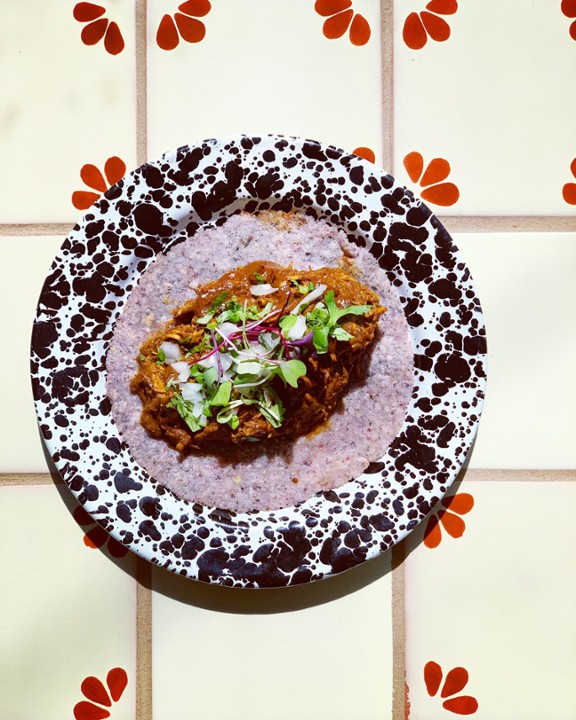 CHICKEN MOLE TACO