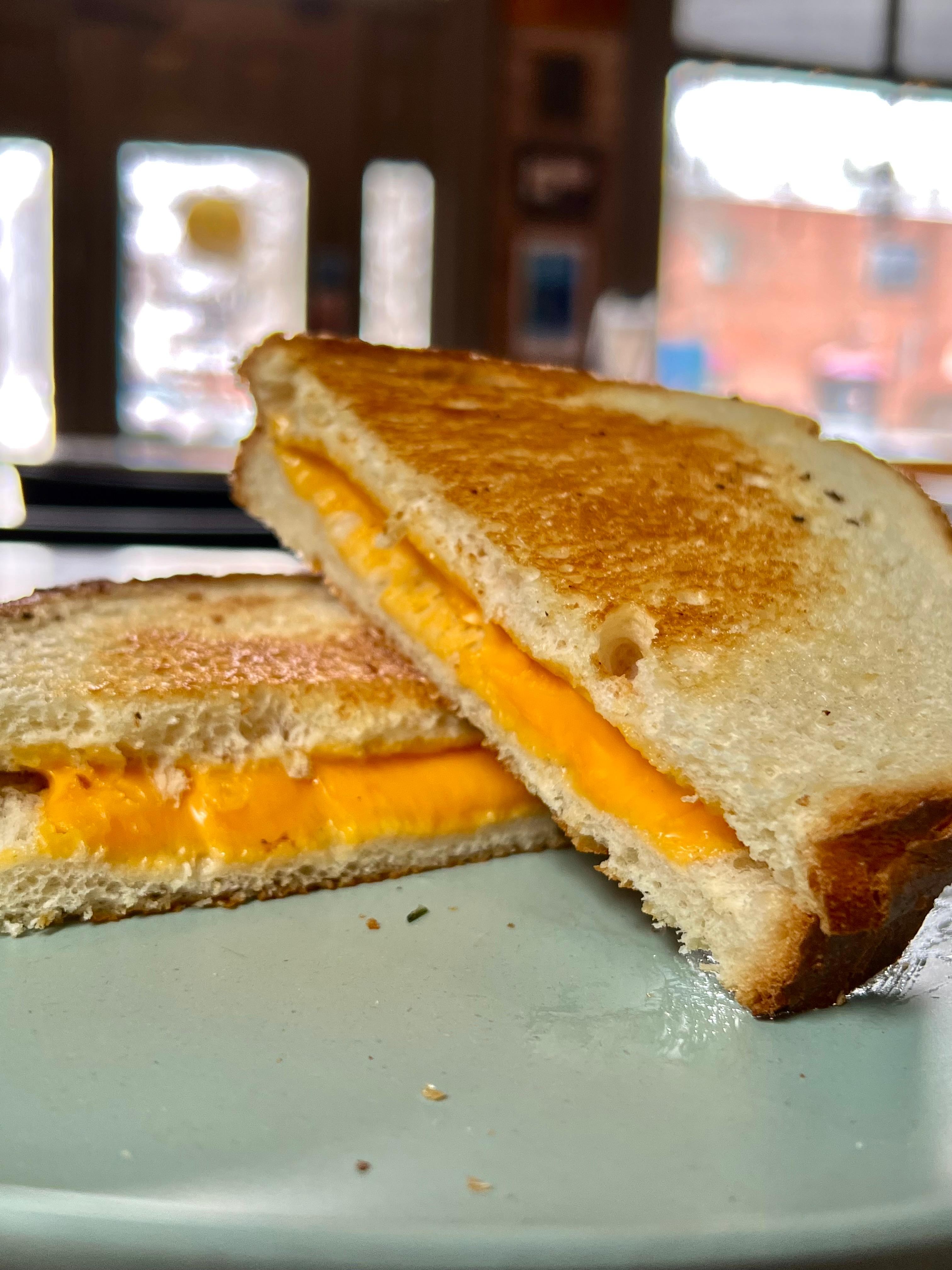 Classic Grilled Cheese (VG)