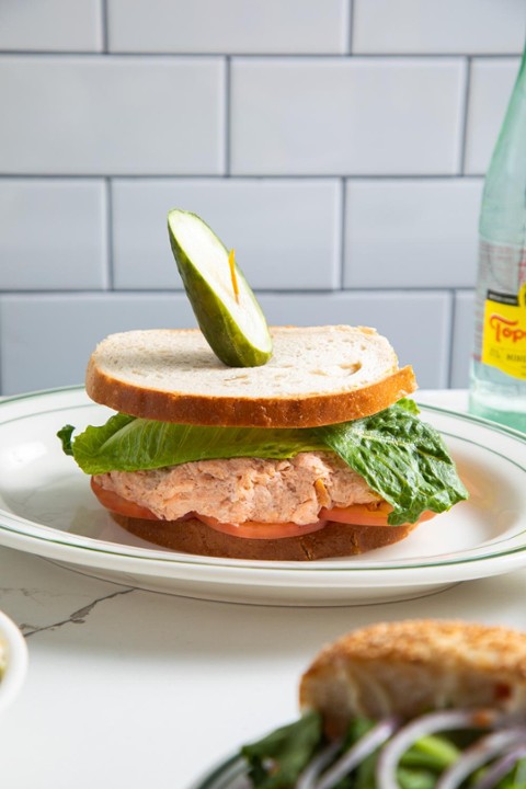 BAKED SALMON SALAD