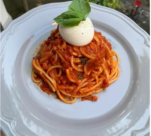 Spaghetti Al Pomodoro