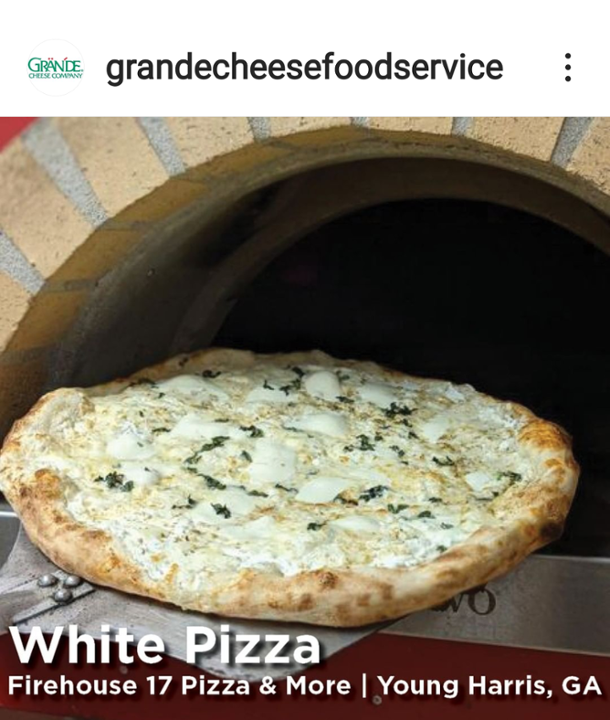 18" XLarge White Pizza- Ricotta, Garlic, Basil, Mozzarella