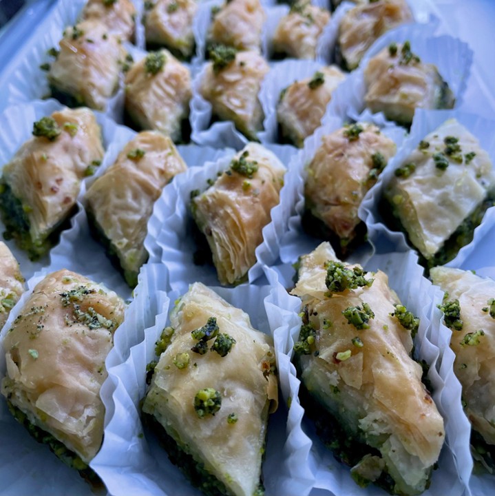 ))Pistachio Baklava