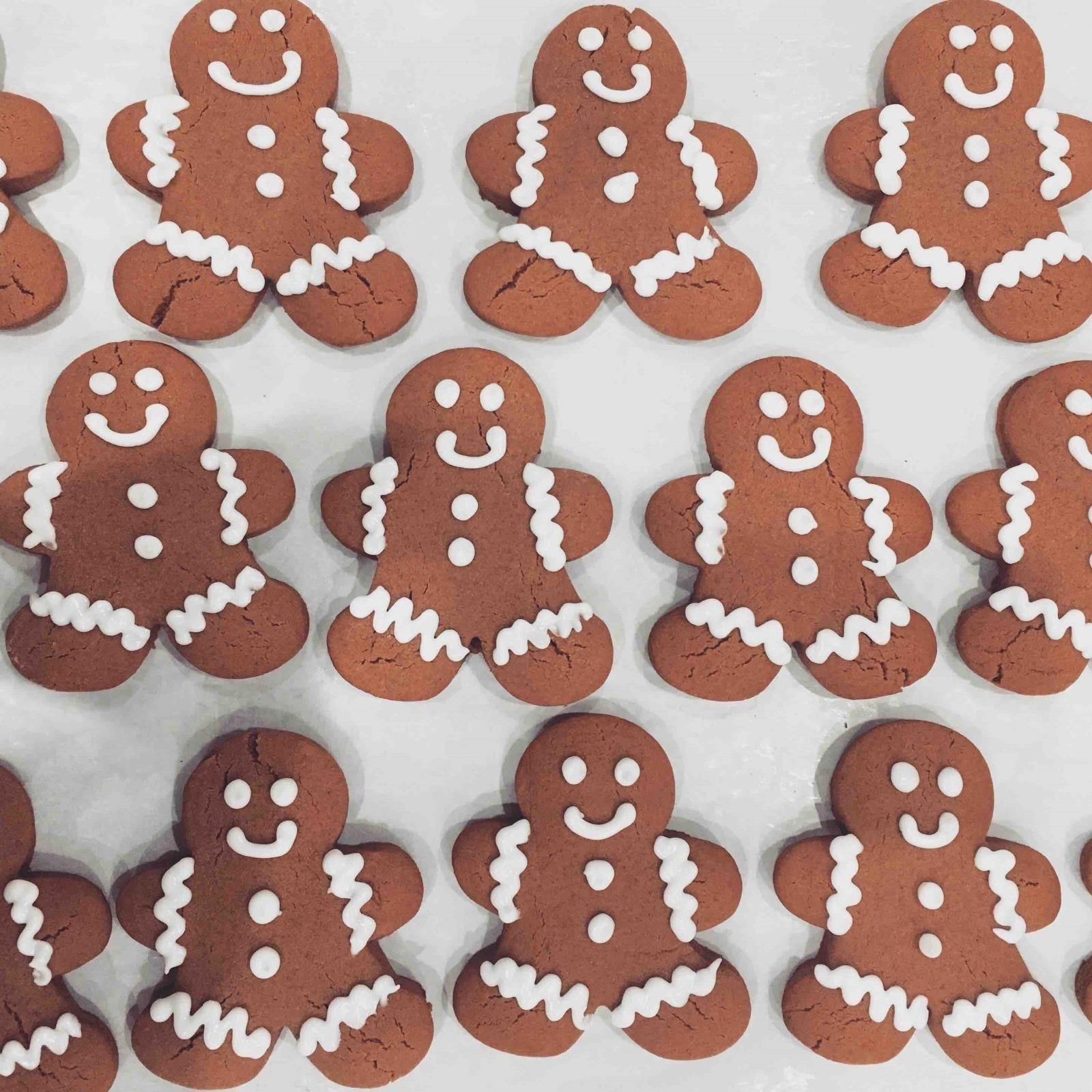 ))Gingerbread Man Cookie
