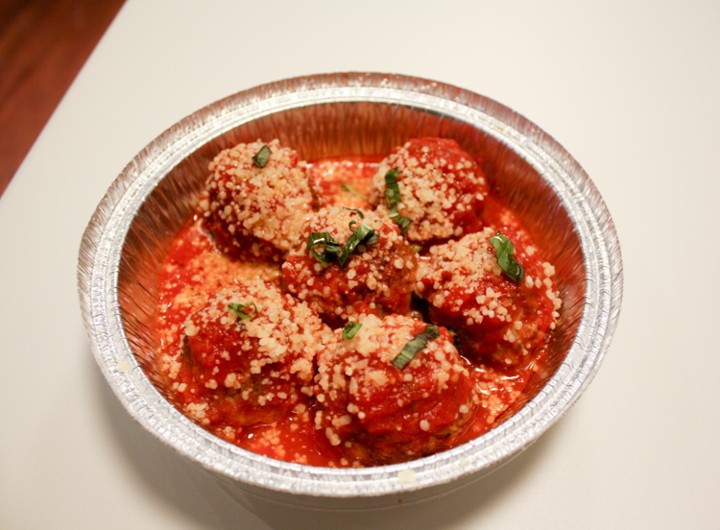 Meatballs w/ Red Sauce (4)