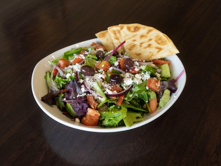 Moderno Greek Salad Entree