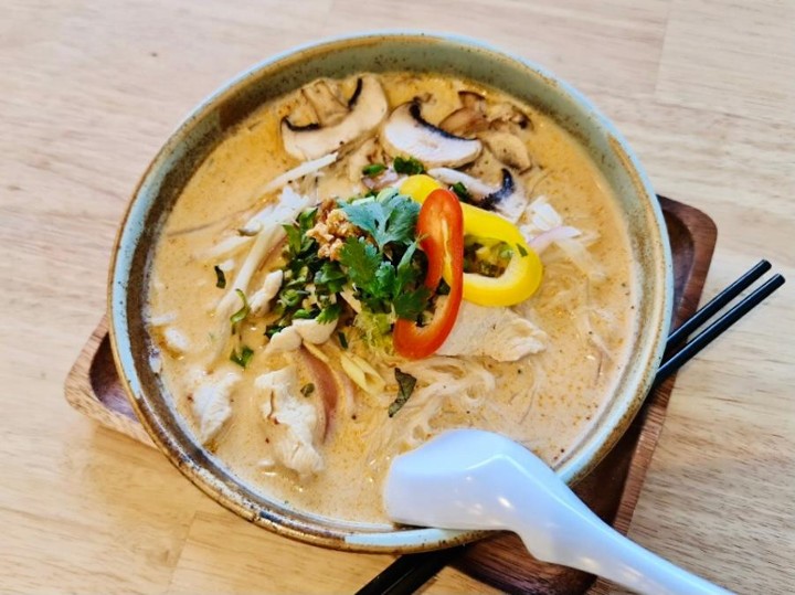 Creamy Tom Kha Chicken Noodle