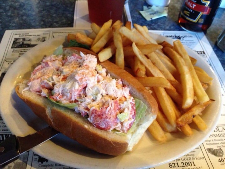 Lobster roll TO