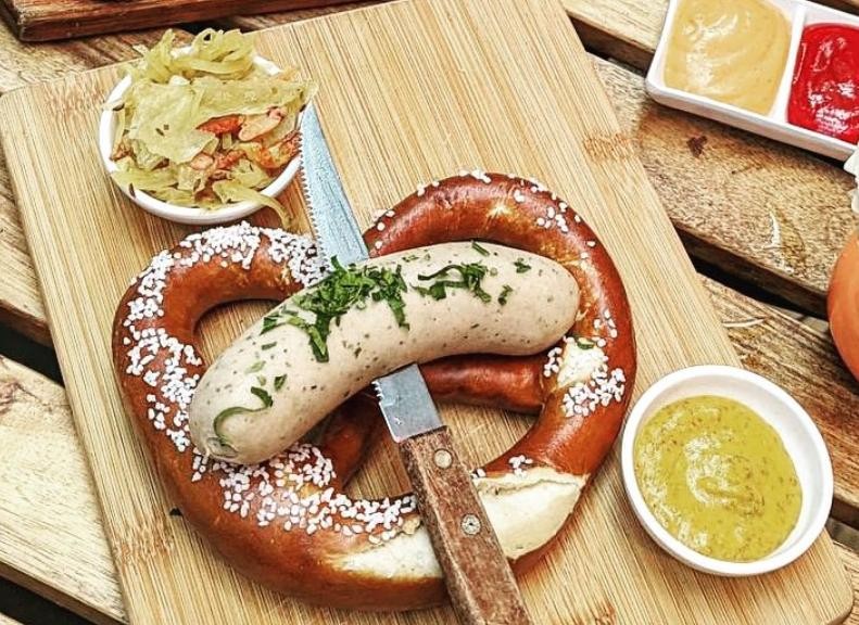 German plate with One Sausage