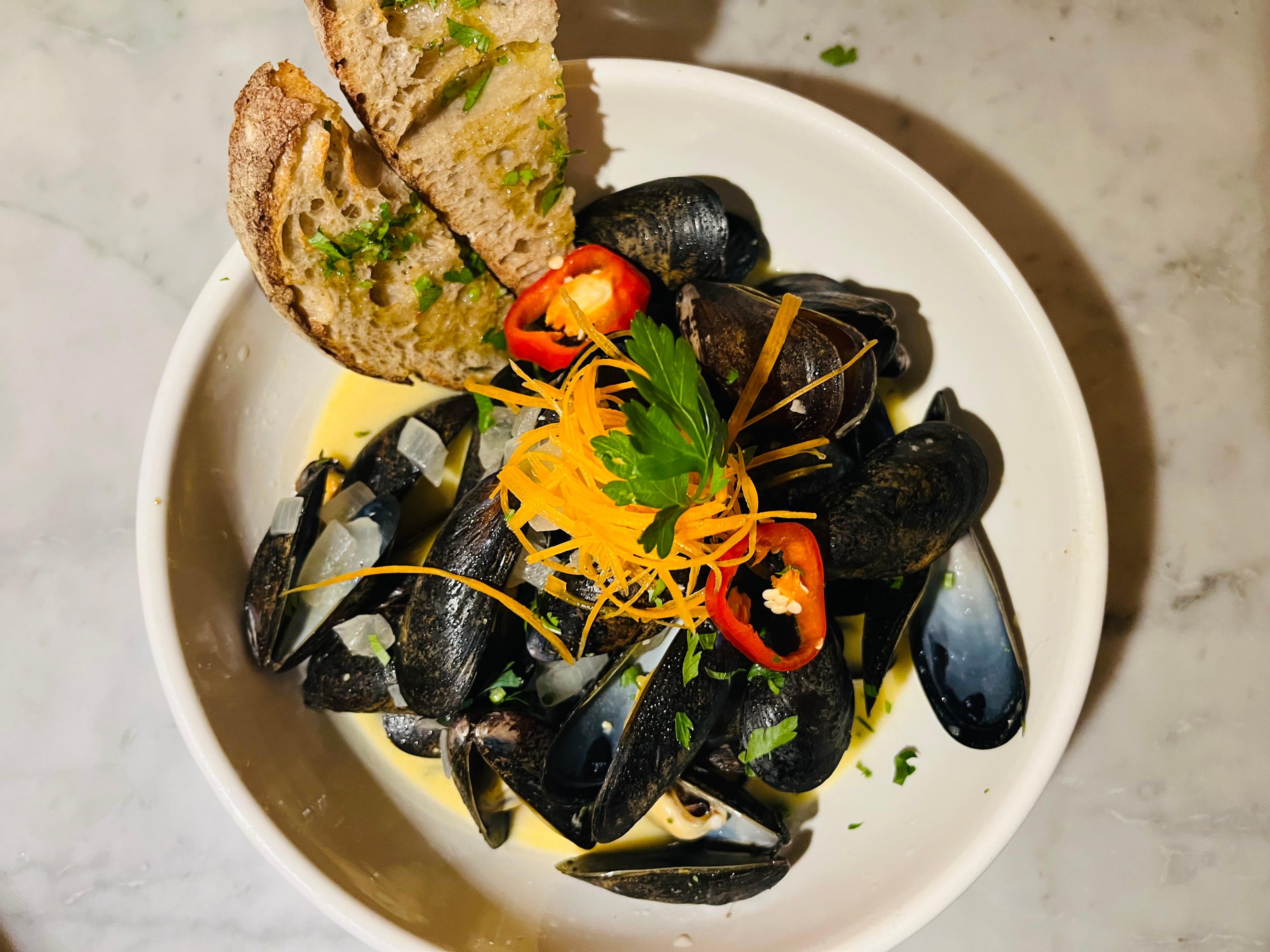 Moules Frites (Maine Mussels and Fries)