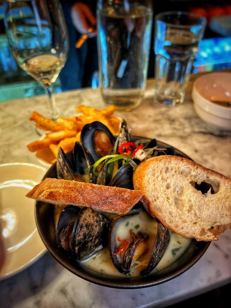 Moules Frites (Maine Mussels and Fries) Half Portion
